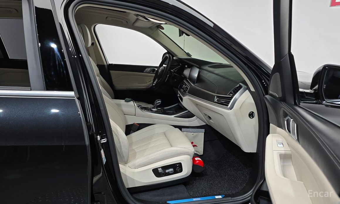 BMW X7 (G07)xDrive 40i Design Pure Excellence 7 seater №12