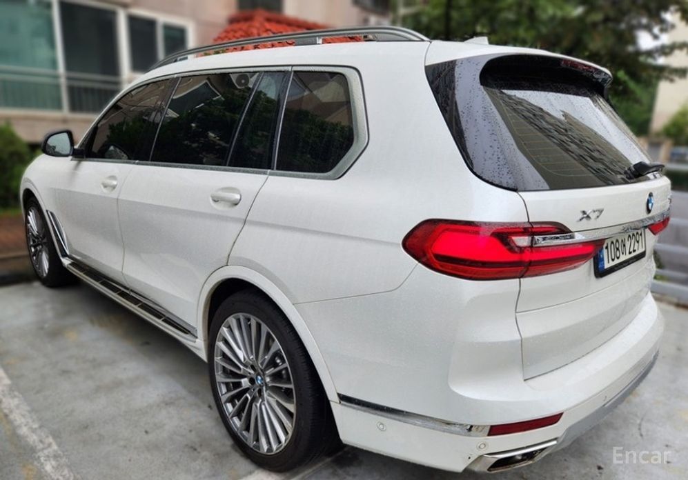 X7 (G07)xDrive 40i Design Pure Excellence 7 seater 4