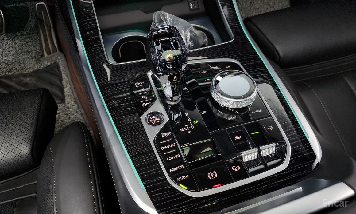 X7 (G07)xDrive 40i M Sport 6 seater 10