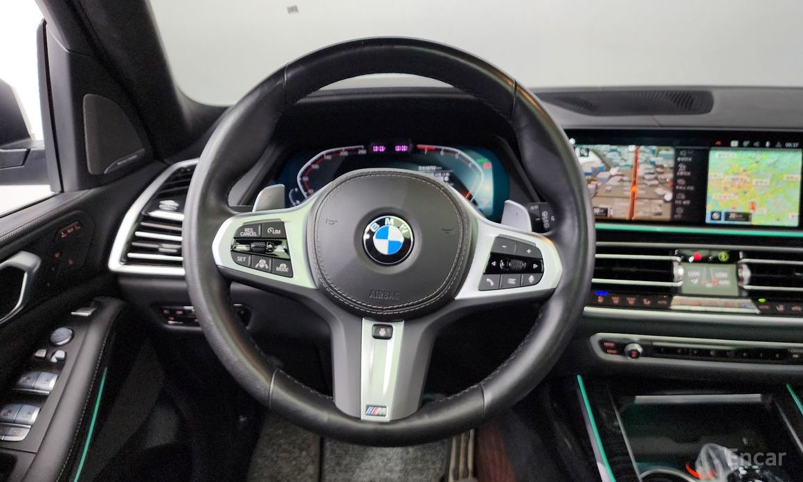 X7 (G07)xDrive 40i M Sport 6 seater 14