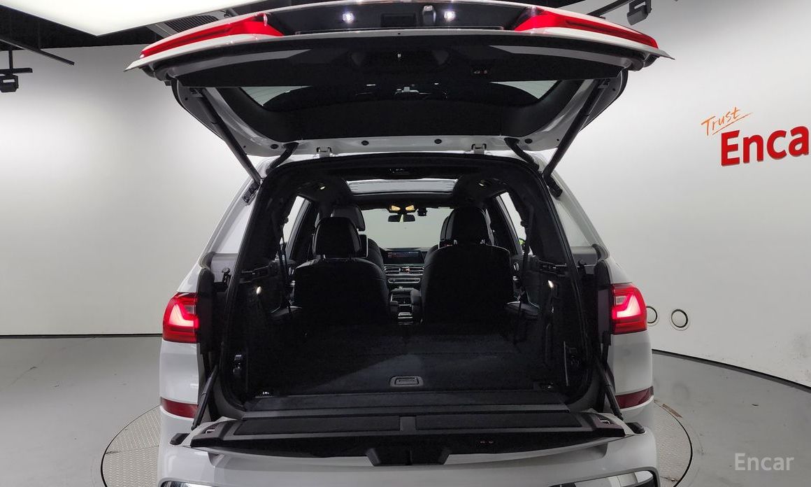 X7 (G07)xDrive 40i M Sport 6 seater 21