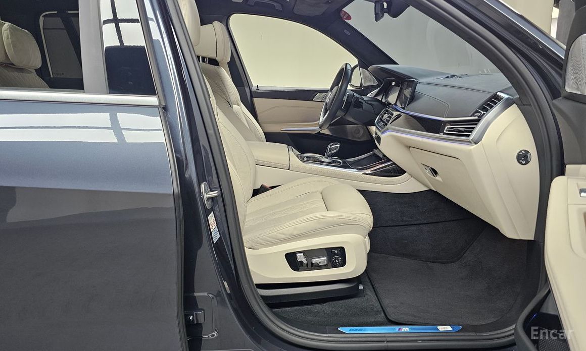 BMW X7 (G07)xDrive 40i M Sport 6 seater №12