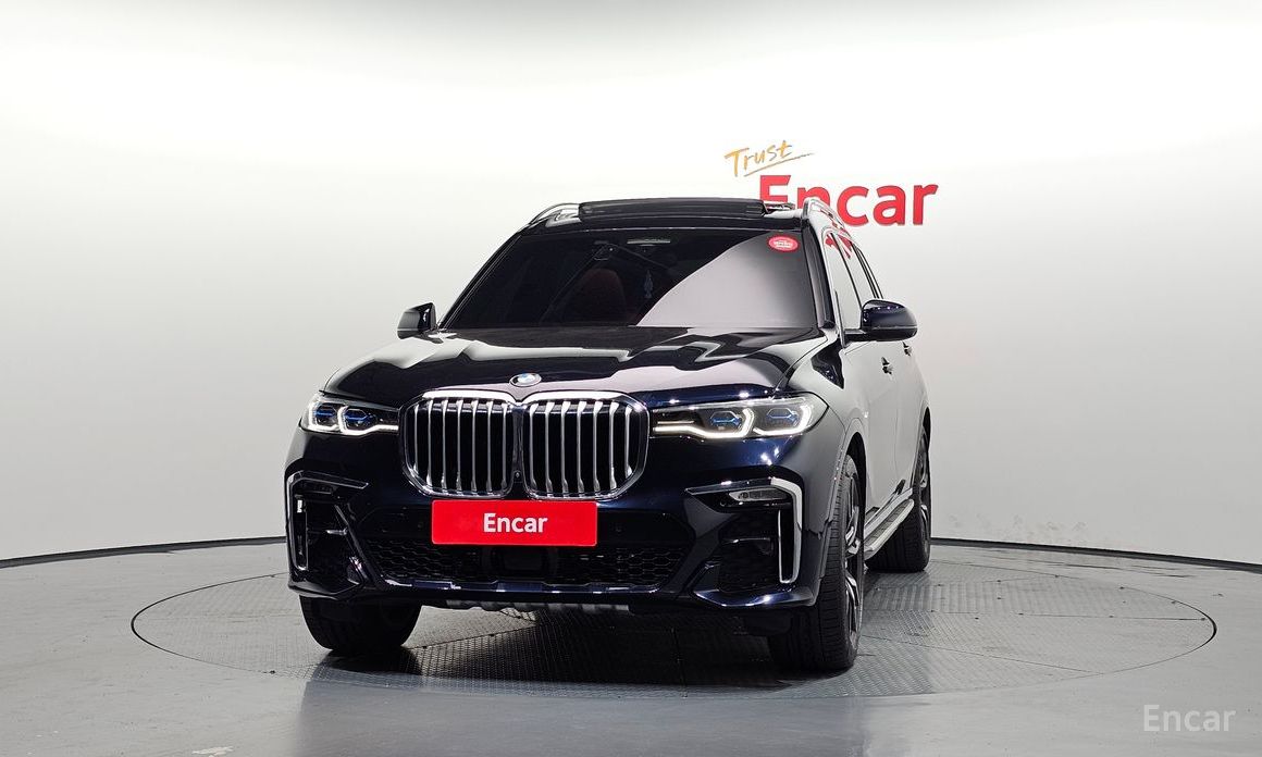 X7 (G07)xDrive 40i M Sport 6 seater 4