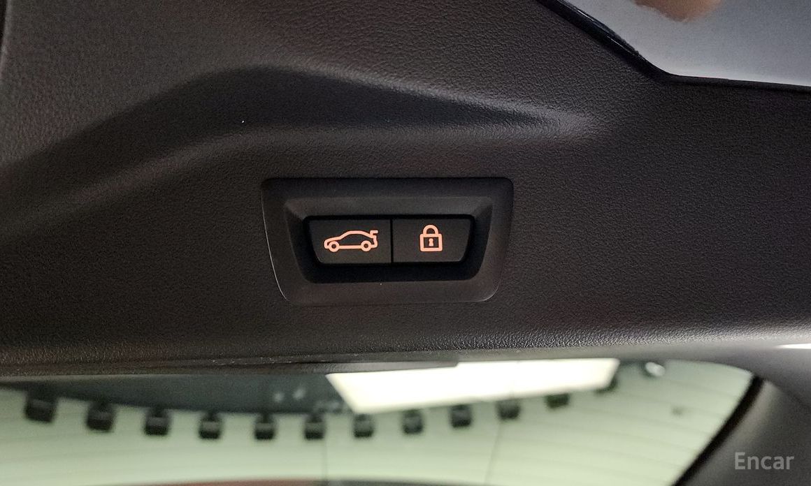 X7 (G07)xDrive 40i M Sport 6 seater 21