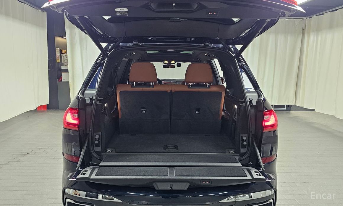 X7 (G07)xDrive 40i M Sport 6 seater 21