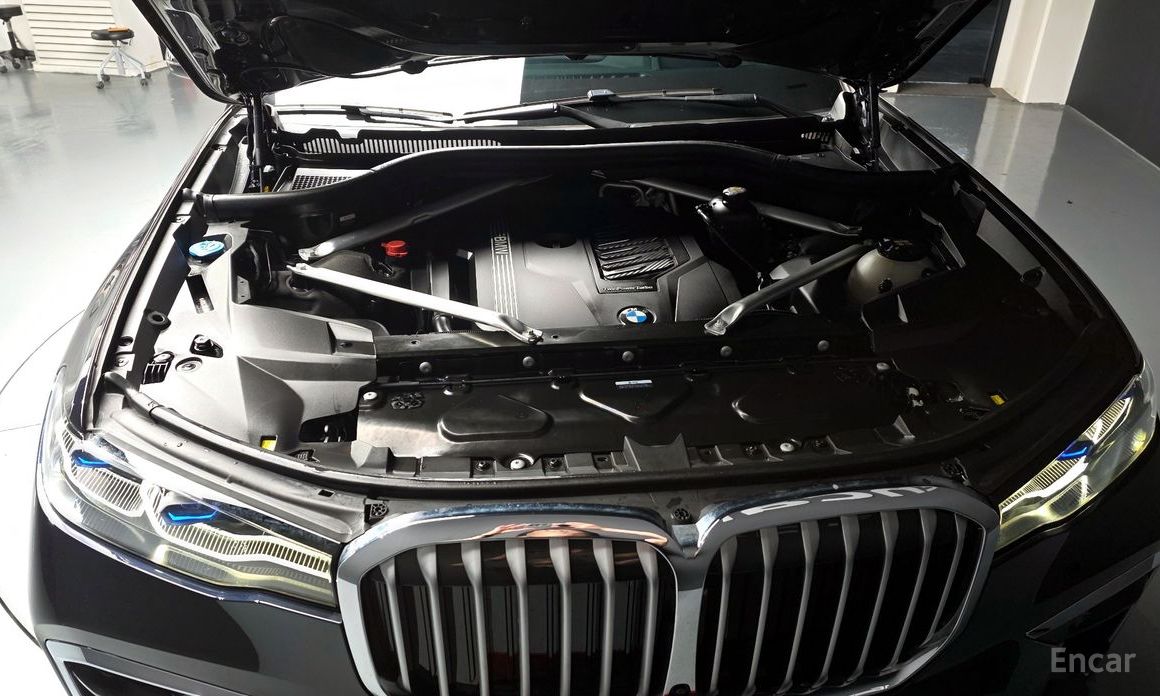 X7 (G07)xDrive 40i M Sport 6 seater 7