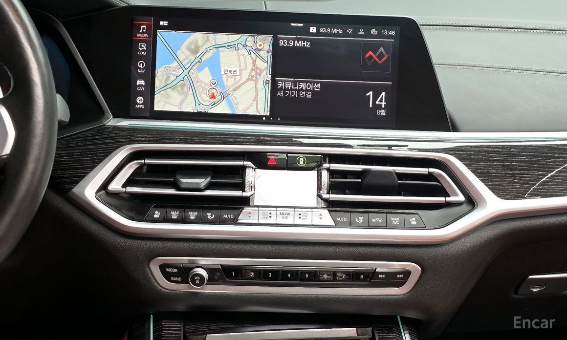 X7 (G07)xDrive 40i M Sport 6 seater 15