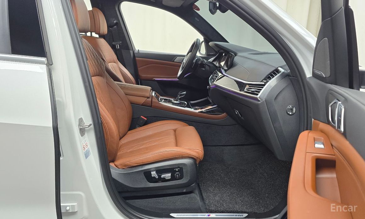 X7 (G07)xDrive 40i M Sport 6 seater 11