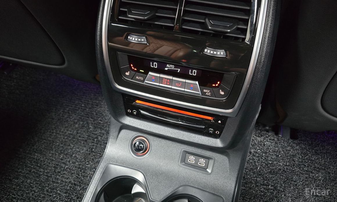 X7 (G07)xDrive 40i M Sport 6 seater 20