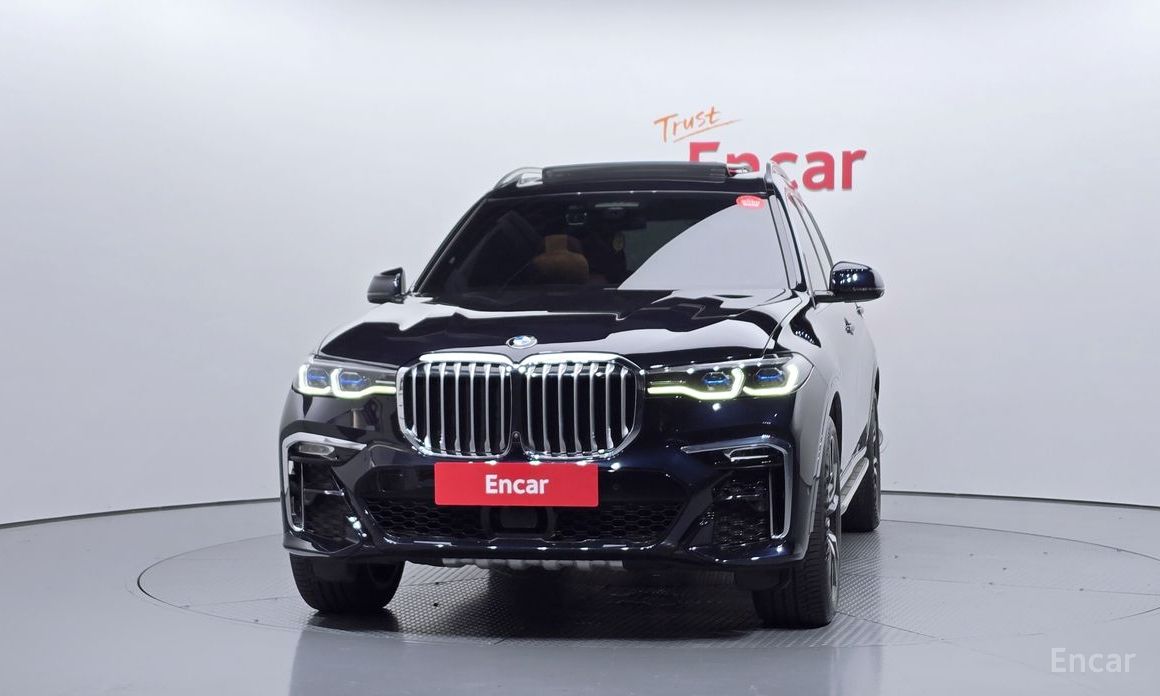 X7 (G07)xDrive 40i M Sport 6 seater 4