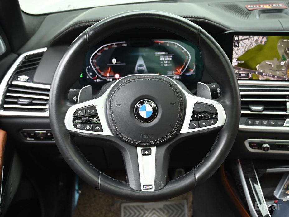 X7 (G07)xDrive 40i M Sport 6 seater 14