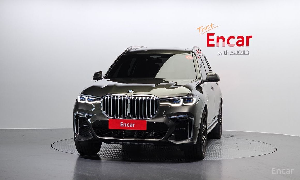 X7 (G07)xDrive 40i M Sport 6 seater 4