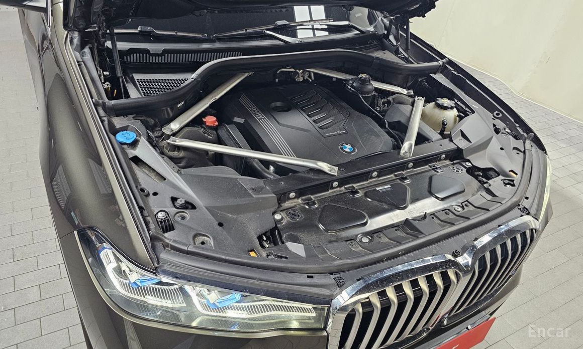 X7 (G07)xDrive 40i M Sport 6 seater 7