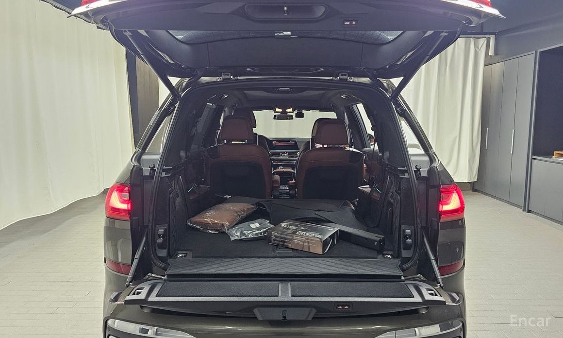 X7 (G07)xDrive 40i M Sport 6 seater 21