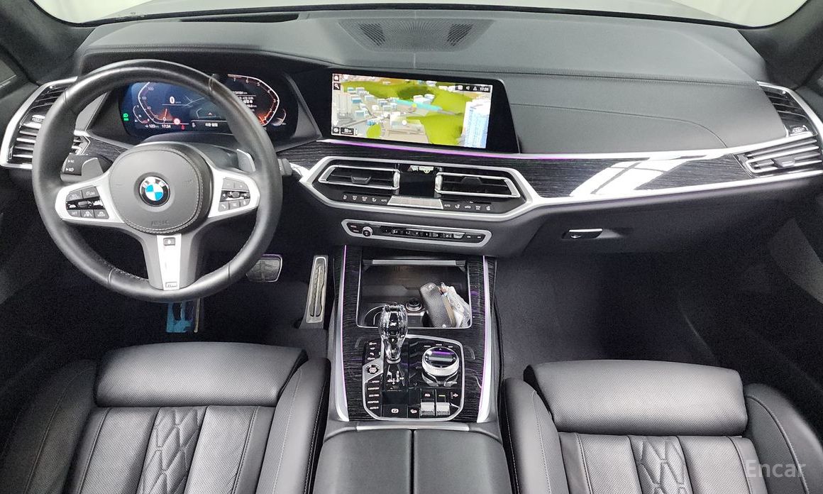 X7 (G07)xDrive 40i M Sport 6 seater 8