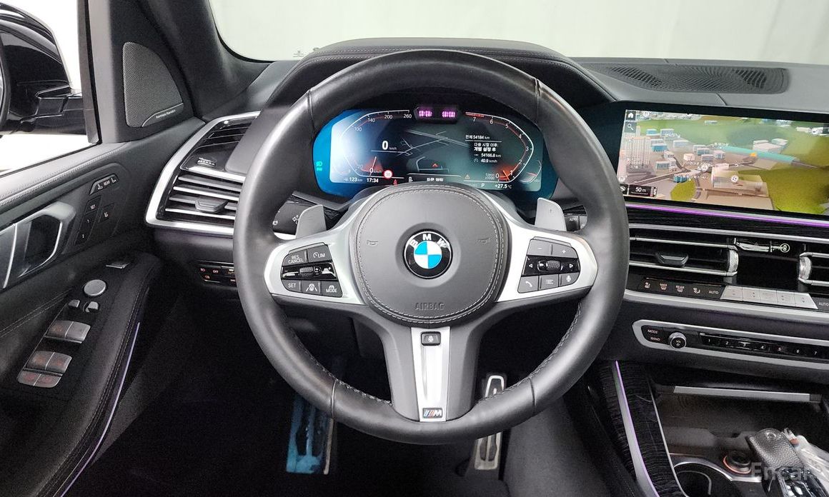 X7 (G07)xDrive 40i M Sport 6 seater 14
