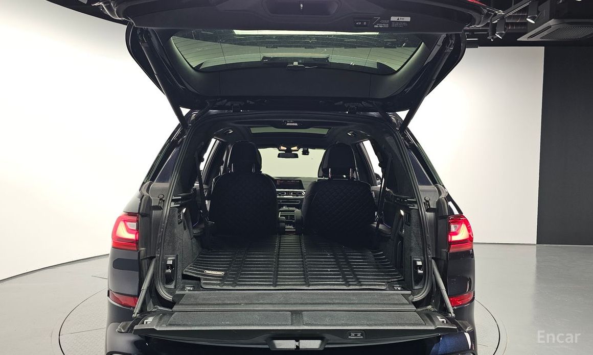X7 (G07)xDrive 40i M Sport 6 seater 21
