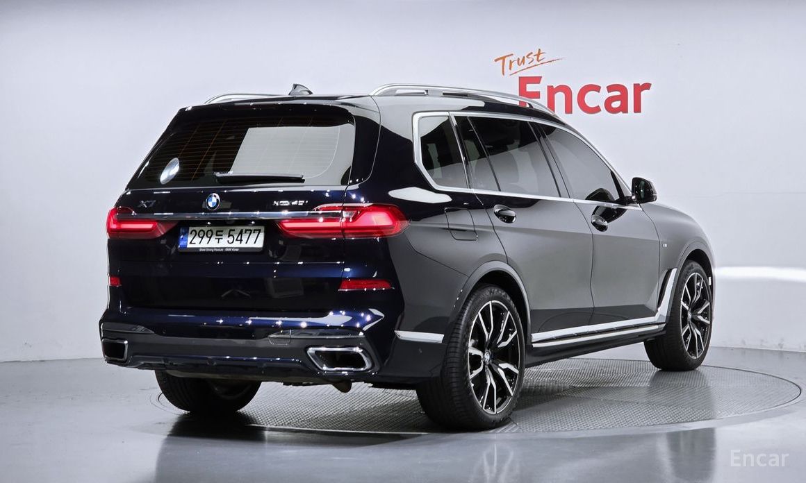 X7 (G07)xDrive 40i M Sport 6 seater 3