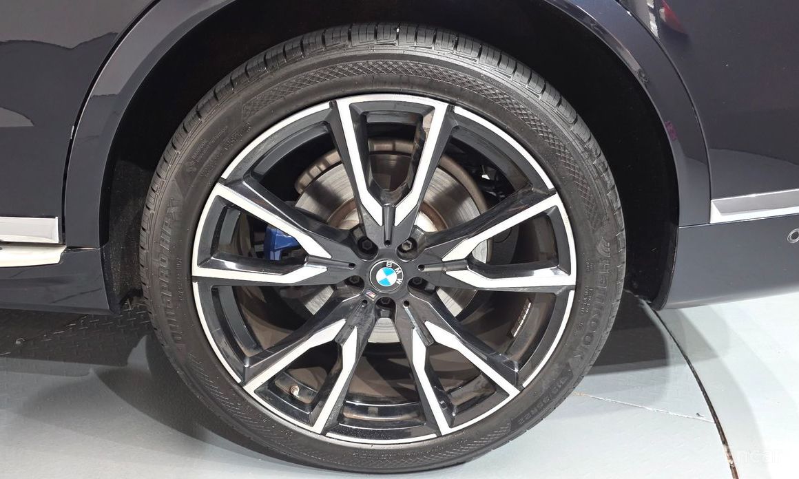 BMW X7 (G07)xDrive 40i M Sport 6 seater №6