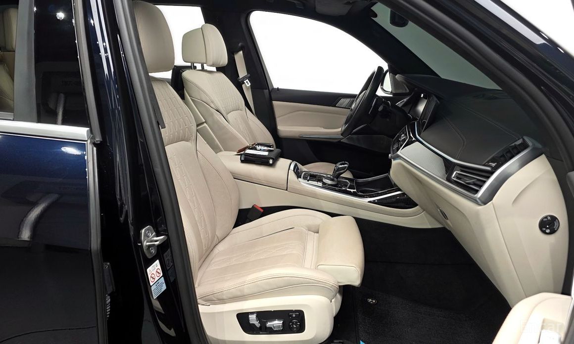 X7 (G07)xDrive 40i M Sport 6 seater 12