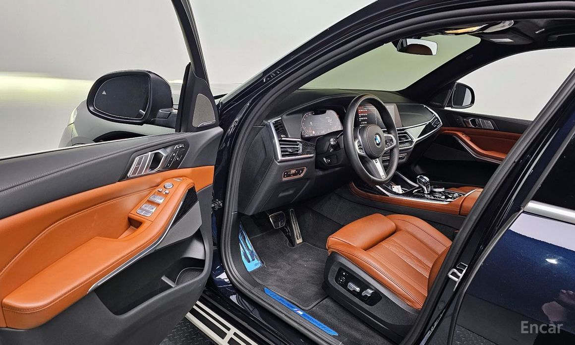 X7 (G07)xDrive 40i M Sport 6 seater 11