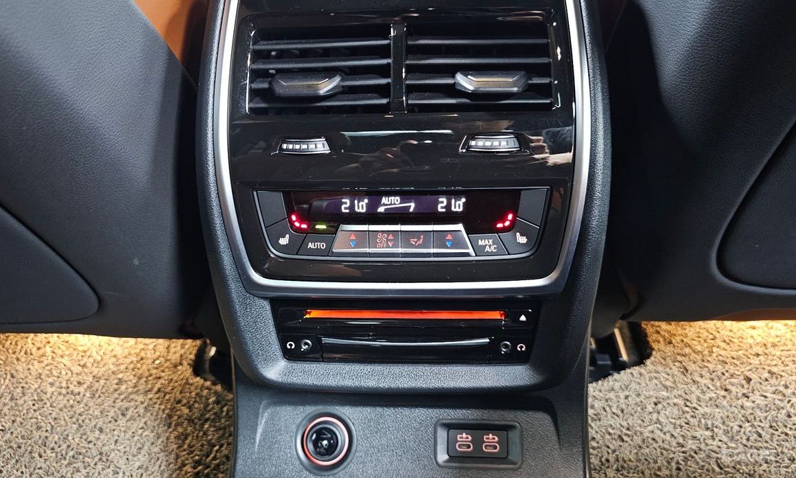 X7 (G07)xDrive 40i M Sport 6 seater 19