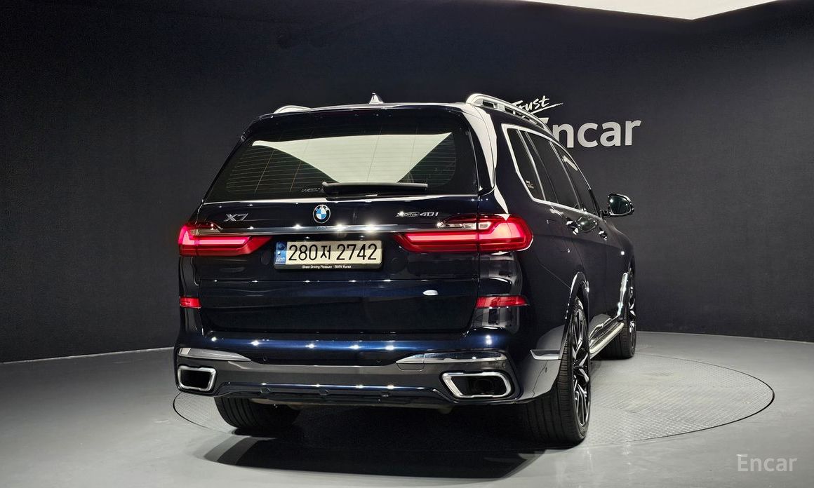 X7 (G07)xDrive 40i M Sport 6 seater 5
