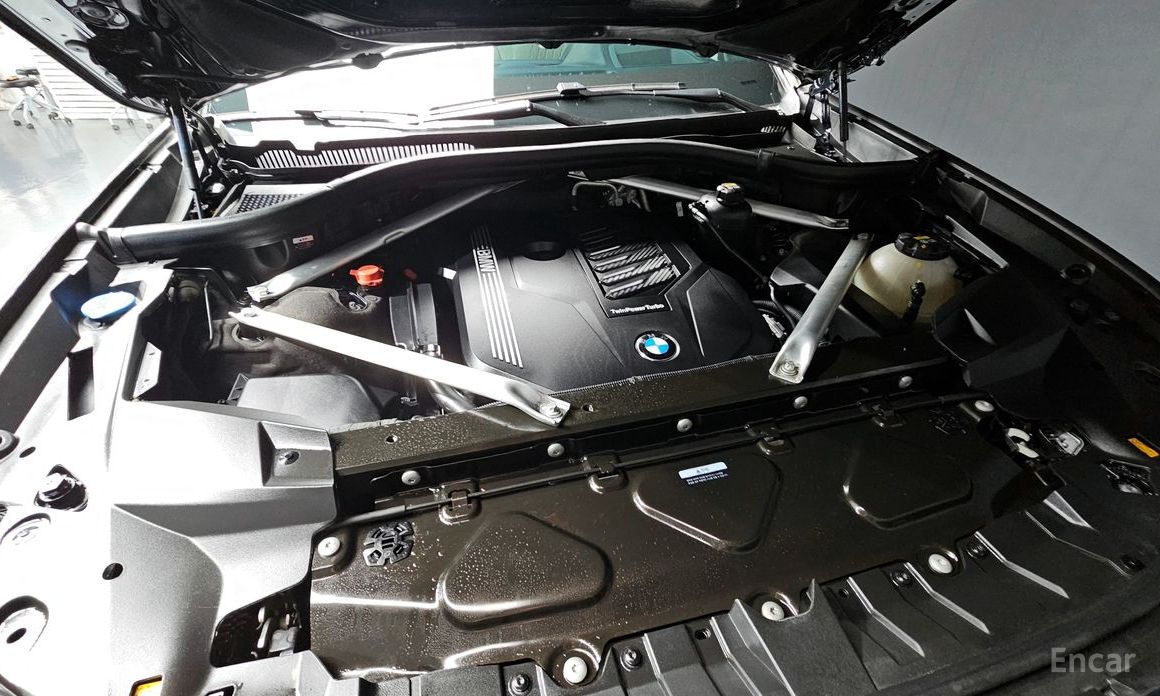 X7 (G07)xDrive 40i M Sport 6 seater 7