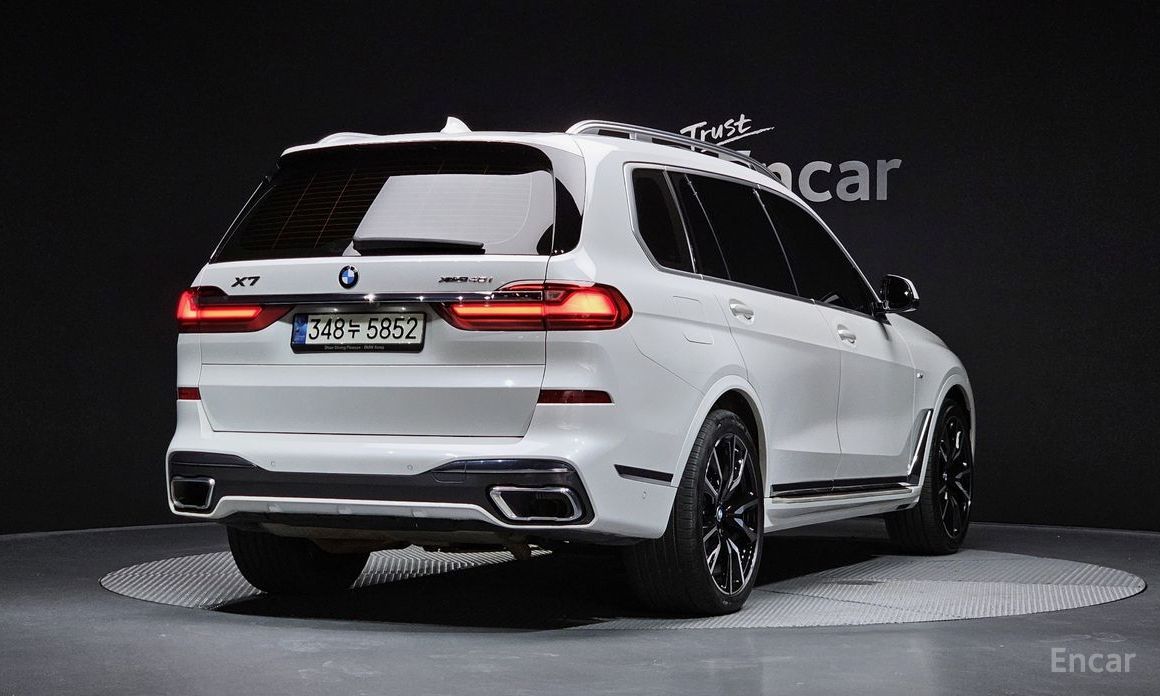 X7 (G07)xDrive 40i M Sport 6 seater 3