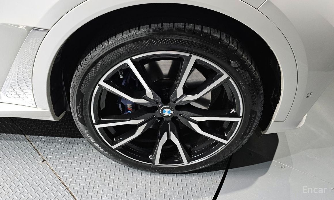 X7 (G07)xDrive 40i M Sport 6 seater 6