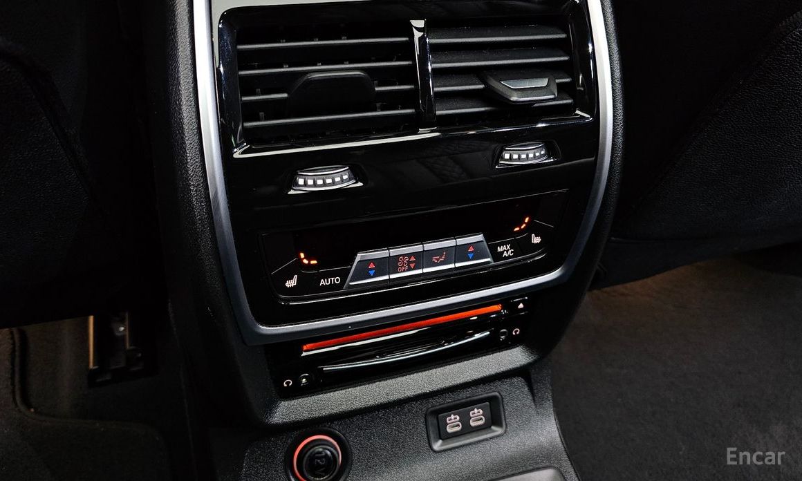X7 (G07)xDrive 40i M Sport 6 seater 19