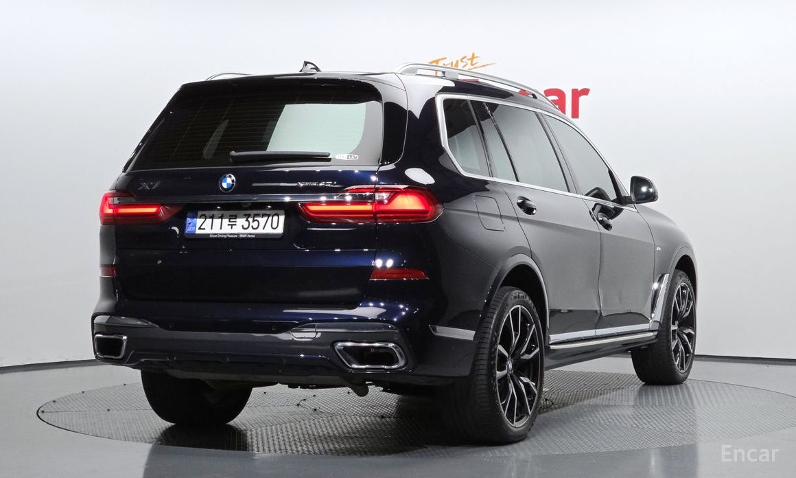 X7 (G07)xDrive 40i M Sport 6 seater 3