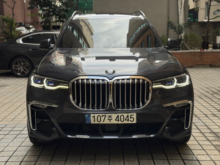 BMW X7 (G07)xDrive 40i M Sport 6 seater №2