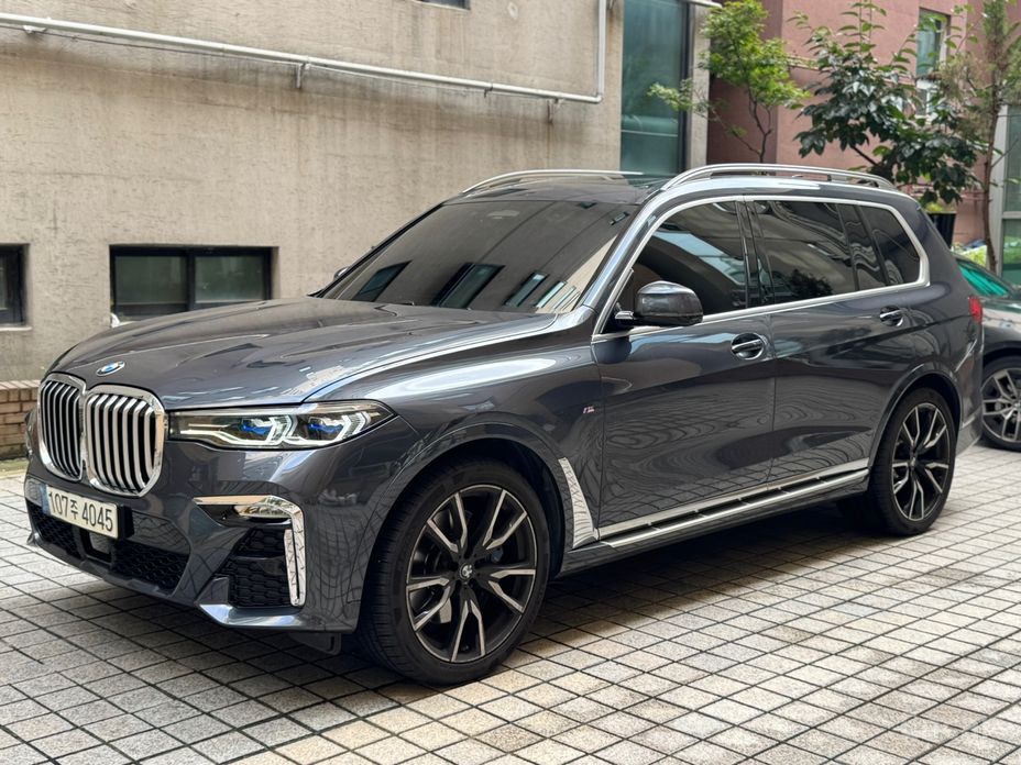 BMW X7 (G07)xDrive 40i M Sport 6 seater №3