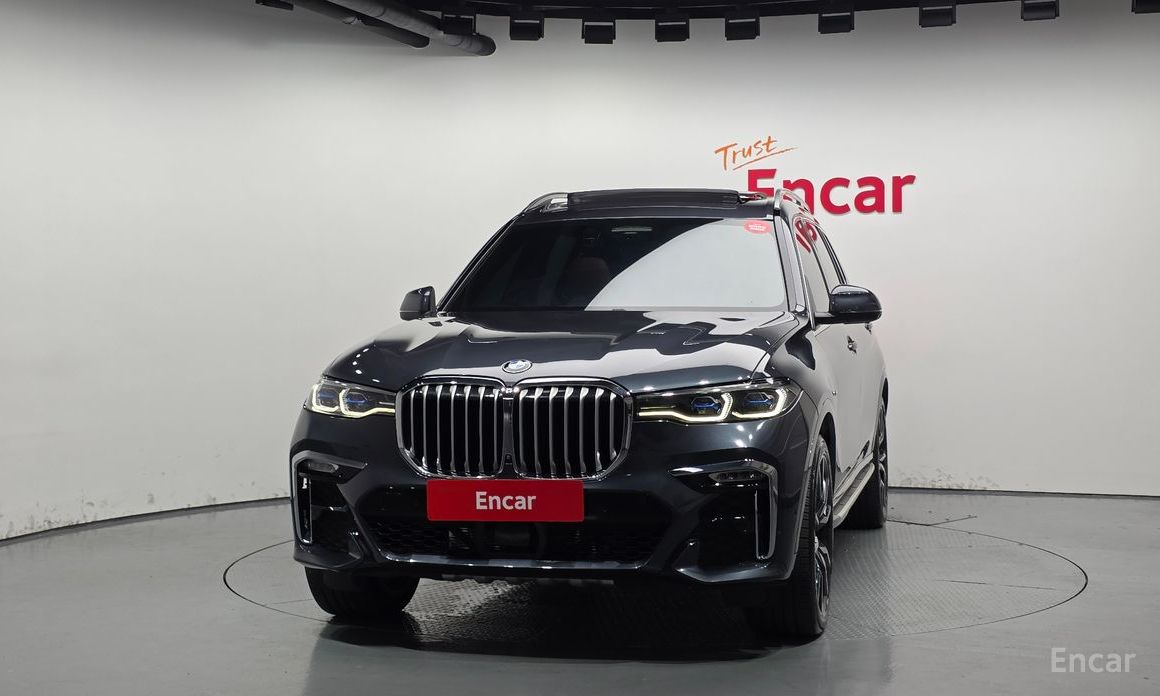 X7 (G07)xDrive 40i M Sport 6 seater 4