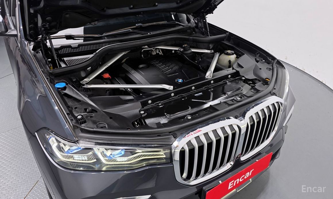 X7 (G07)xDrive 40i M Sport 6 seater 7