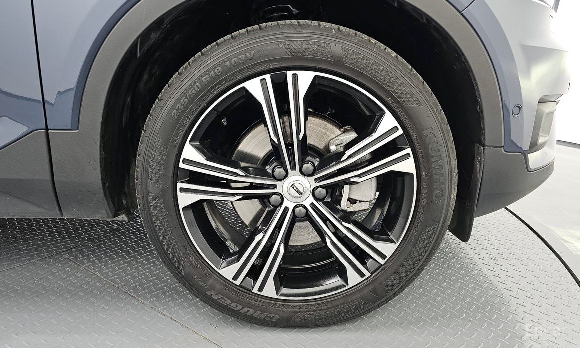 XC40B4 Inspiration 6