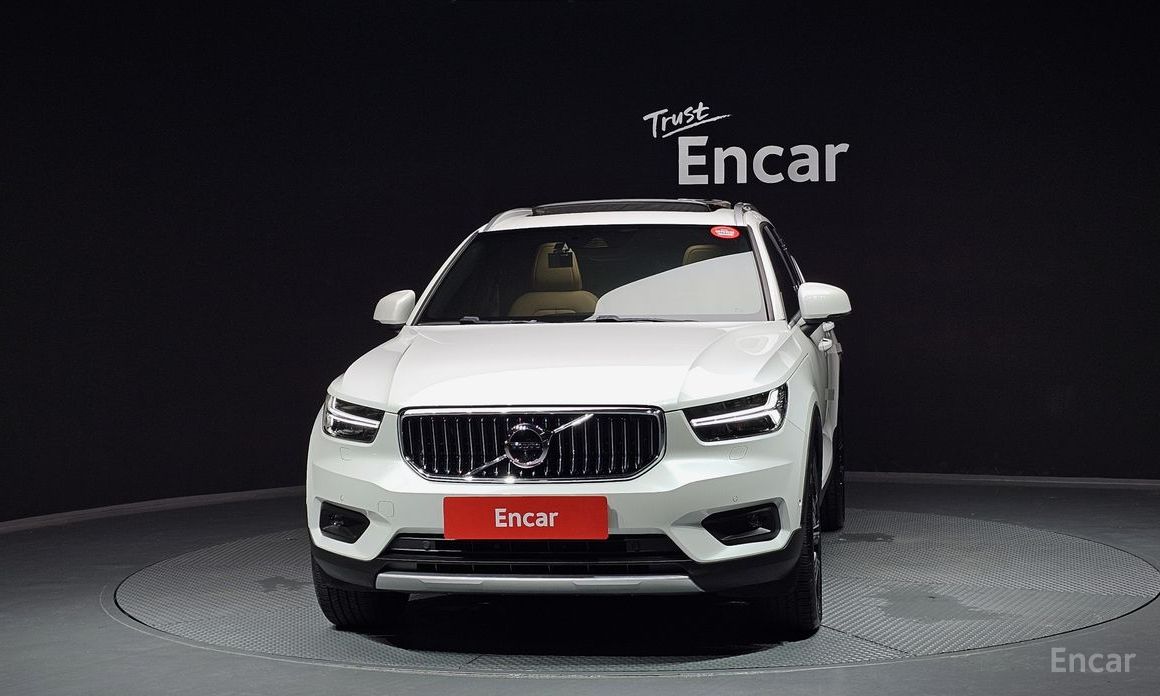 Volvo XC40B4 Inspiration №4