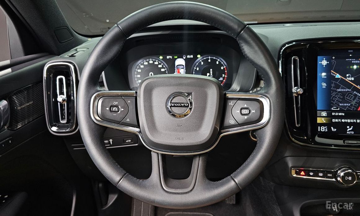 Volvo XC40B4 Inspiration №14