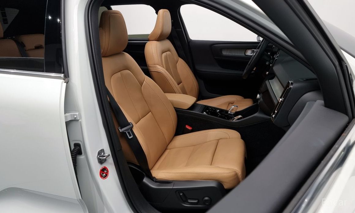 XC40B4 Inspiration 11