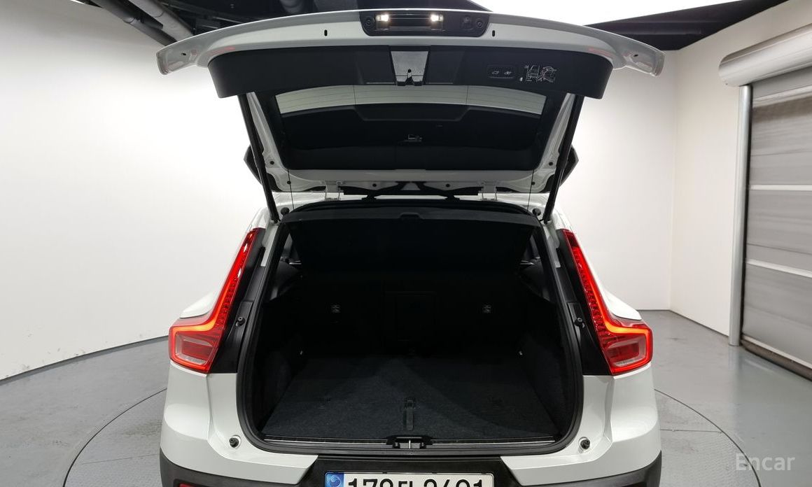 XC40B4 Inspiration 21
