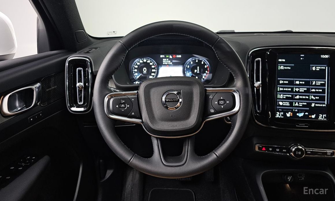 Volvo XC40B4 Inspiration №15