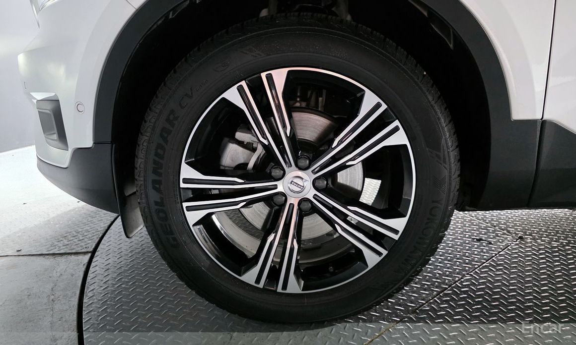 XC40B4 Inspiration 6