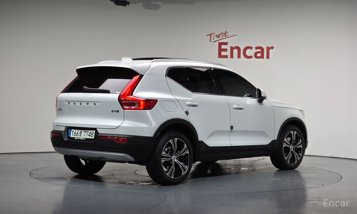 Volvo XC40B4 Inspiration №3