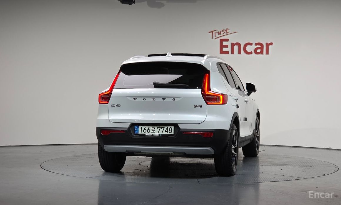 Volvo XC40B4 Inspiration №5
