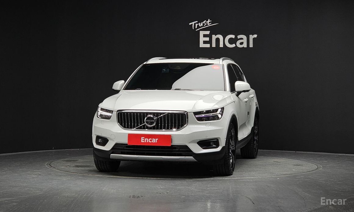 Volvo XC40B4 Inspiration №4