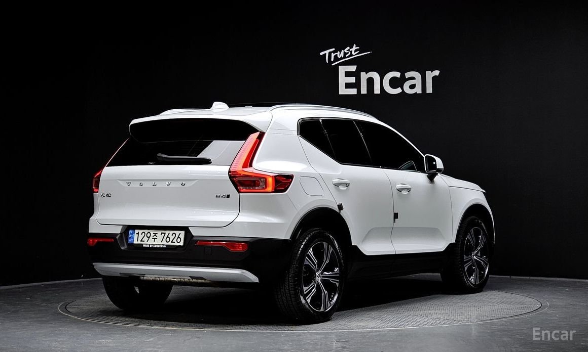 Volvo XC40B4 Inspiration №3