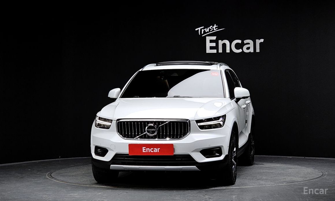 Volvo XC40B4 Inspiration №4