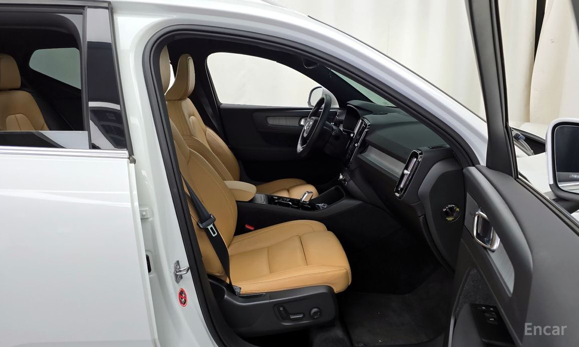 XC40B4 Inspiration 12