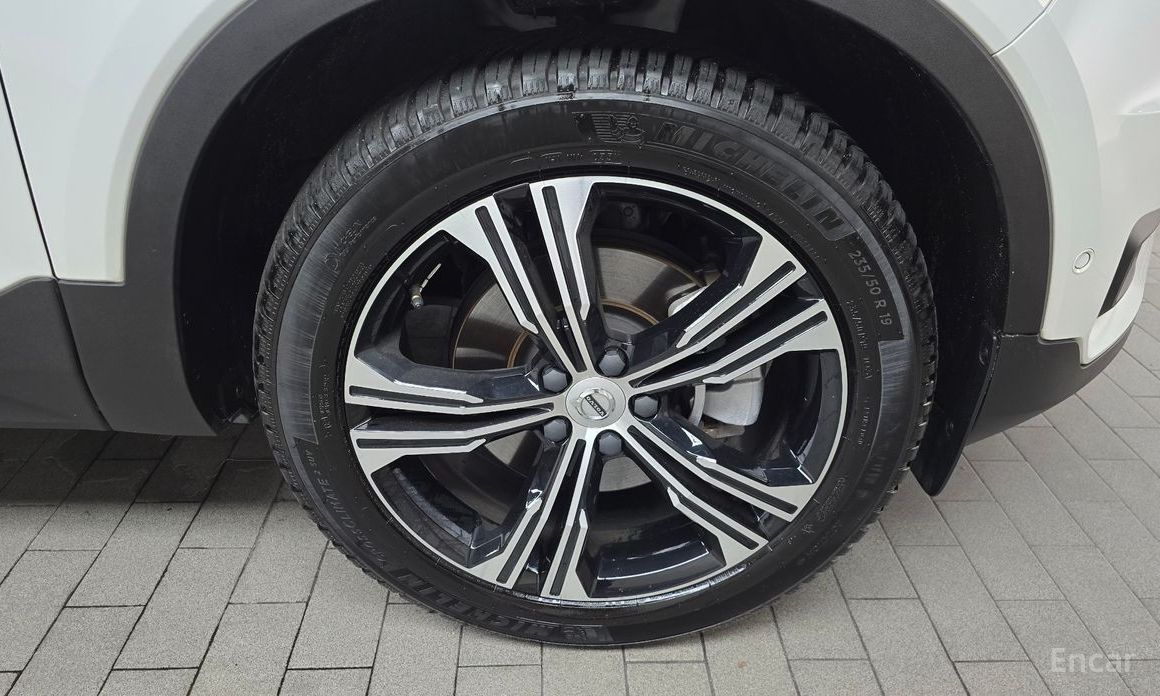 XC40B4 Inspiration 6